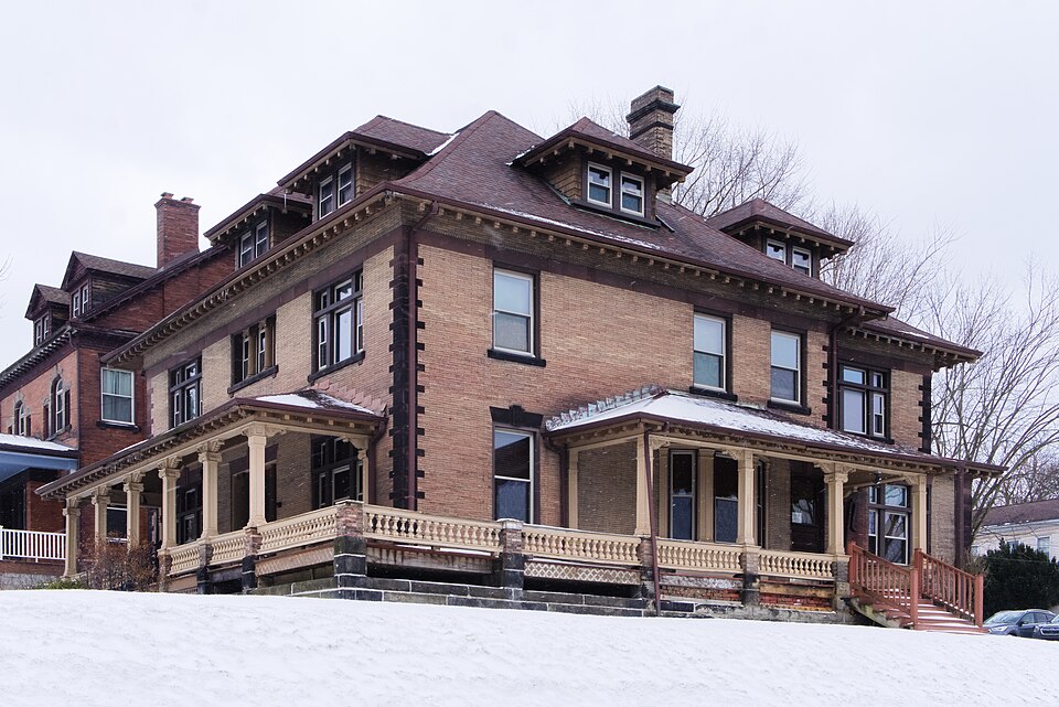 Wallis House